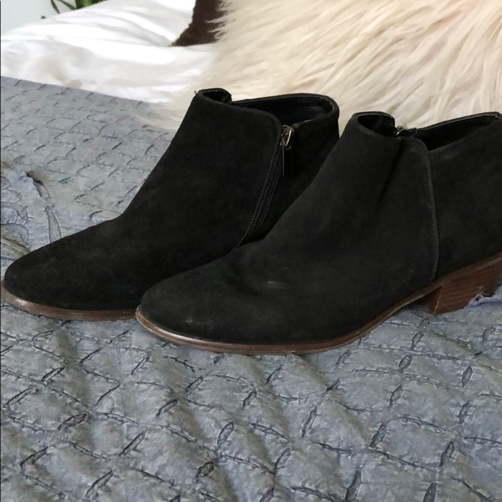 Vince Camuto black suede ankle booties